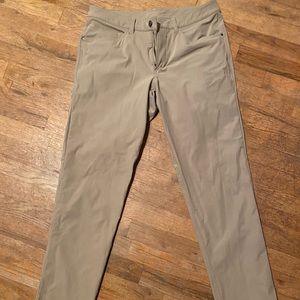 Lulu khaki pants